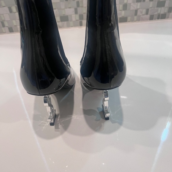 Saint Laurent booties black patent leather - Picture 7 of 8